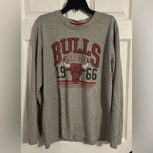 NBA Men’s Chicago Bulls Long Sleeve Sweater Size Xl